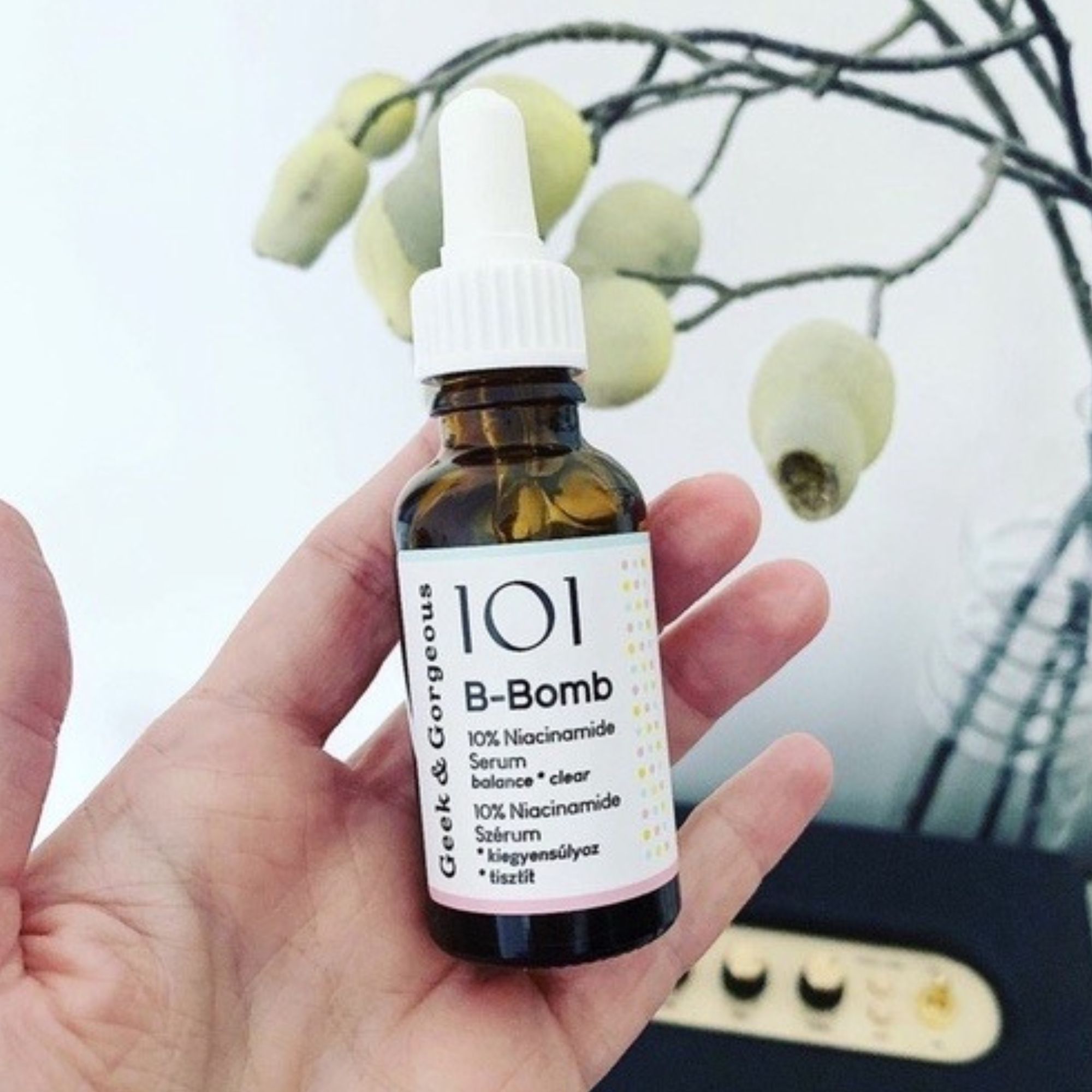 Tinh chất kiềm dầu, hỗ trợ kháng viêm, cải thiện mụn Geek&Gorgeous B-Bomb - 30ml