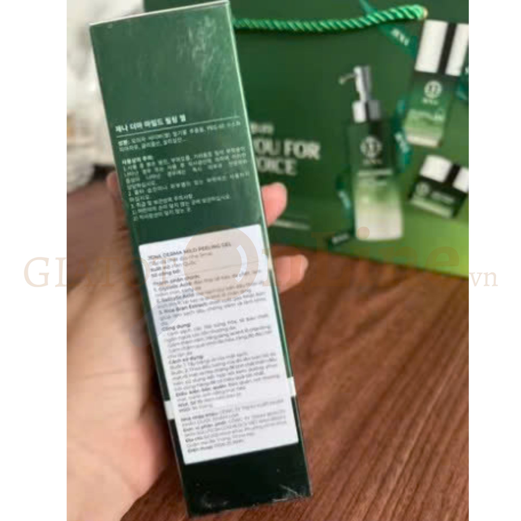 Tẩy da chết dịu nhẹ Jena - 100ml